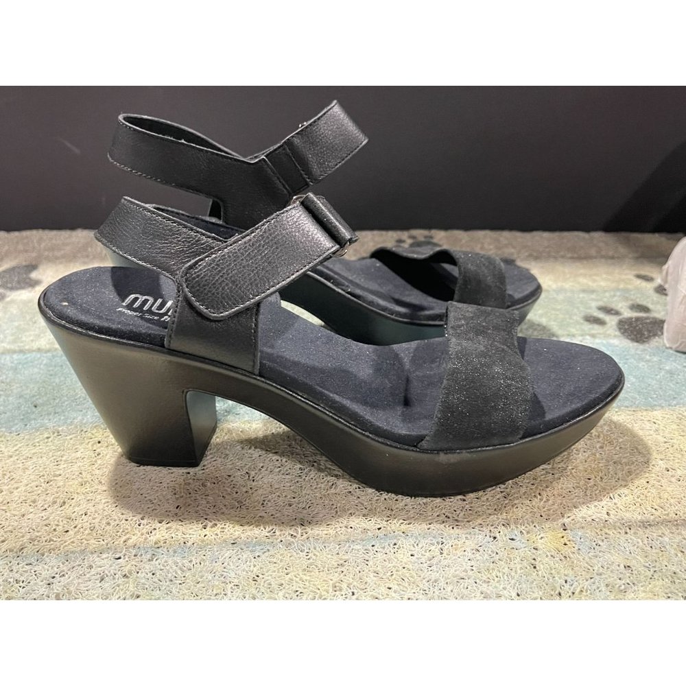 New Munro Black Willa Leather Sandal Women's Size: 9.5